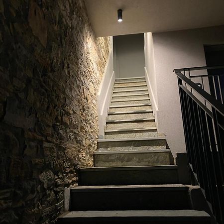 Ej Boutique Suites Milína Eksteriør billede