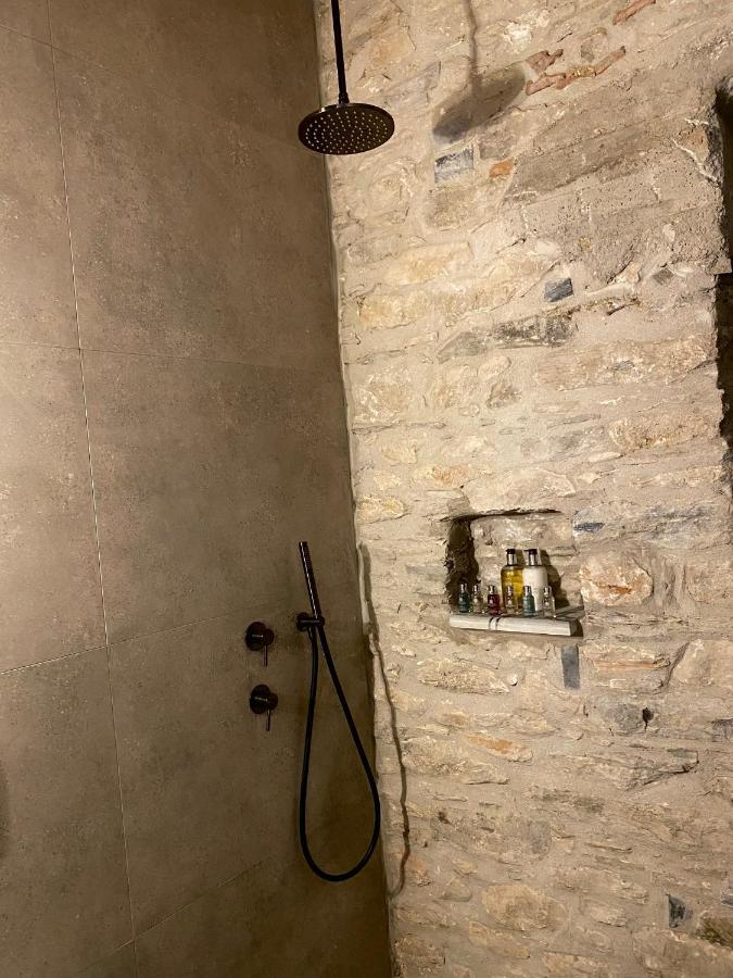 Ej Boutique Suites Milína Eksteriør billede
