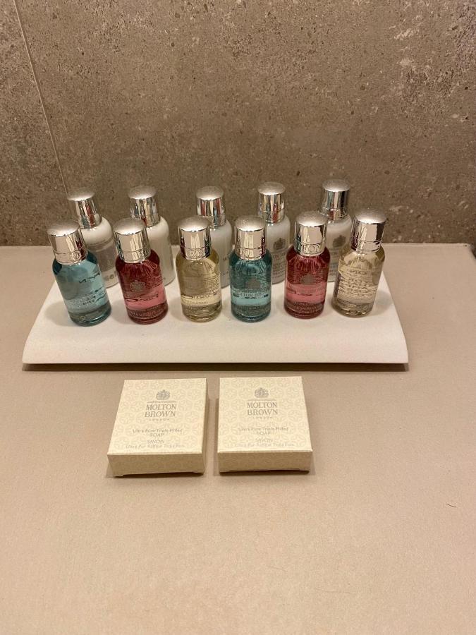 Ej Boutique Suites Milína Eksteriør billede