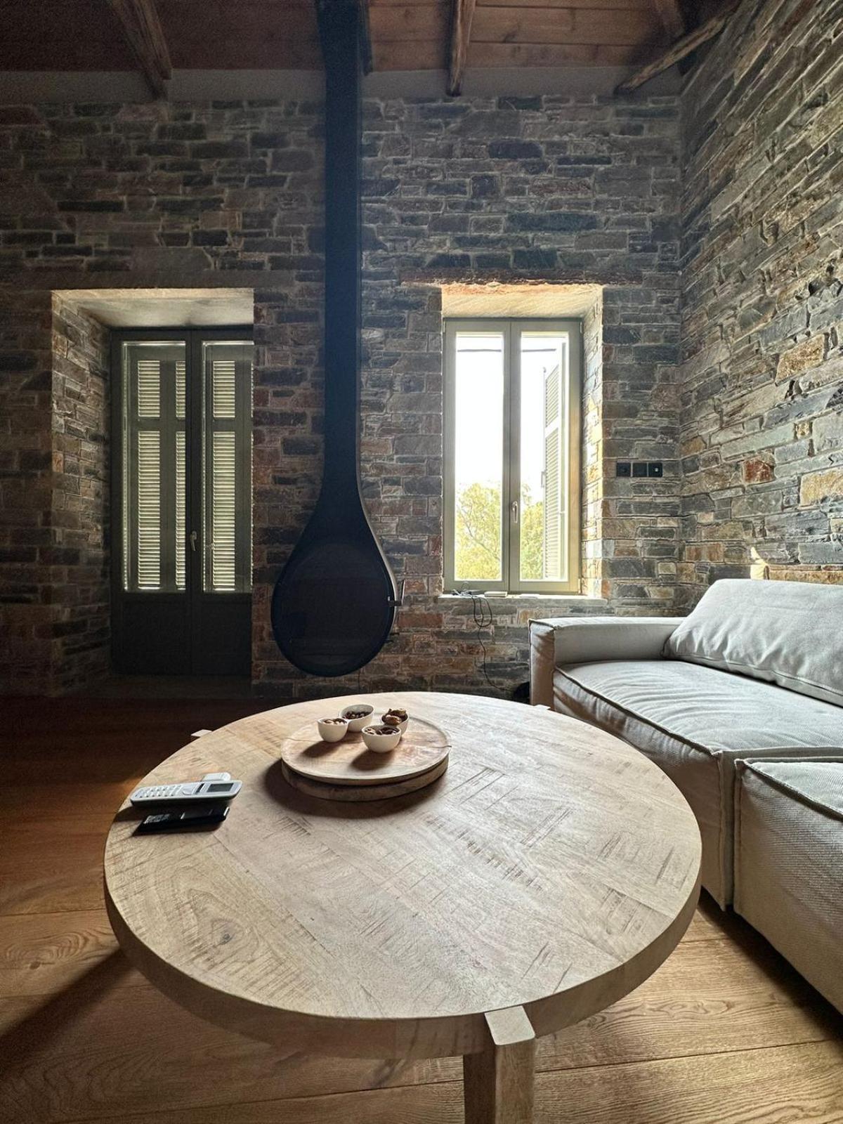 Ej Boutique Suites Milína Eksteriør billede