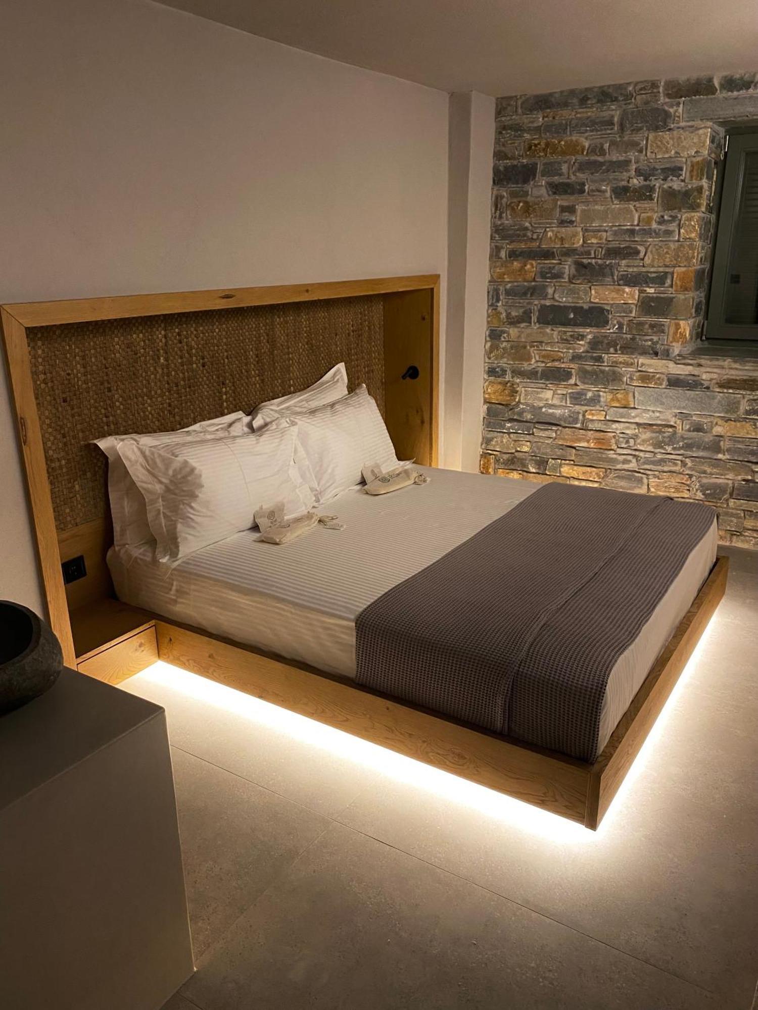 Ej Boutique Suites Milína Eksteriør billede